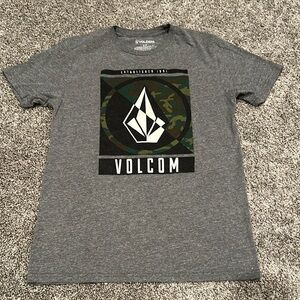 Volcom Gray Short Sleeve Tee with Graphic Design